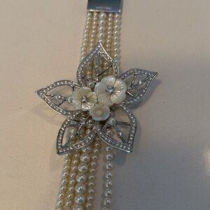 Silver and Cream Floral Pearl Bracelet